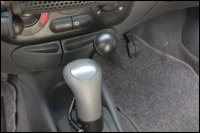 esempio di facilitatore all'utilizzo della leva del cambio