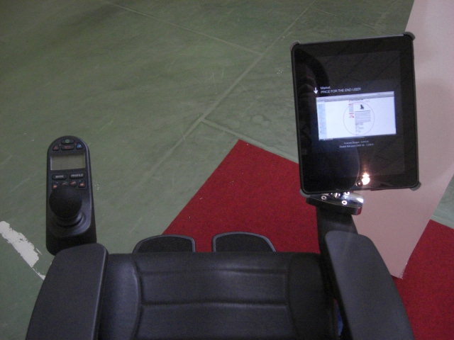 joystick per carrozzina interfacciato ad ipad