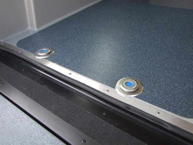 olmedo_caddy_funghi_fissaggio