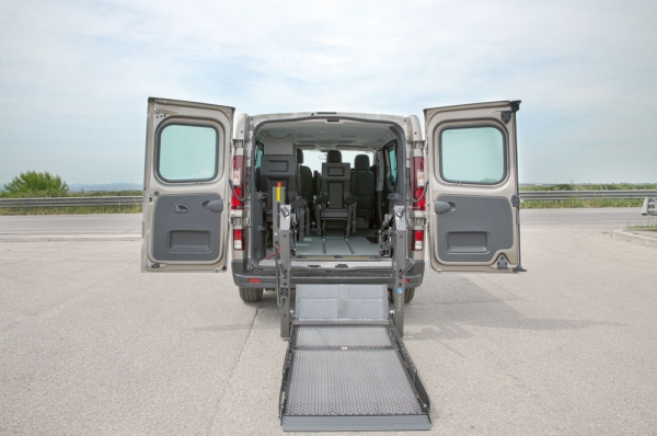 Trafic-Retro-Sollevatore-Aperto