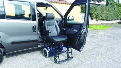 carrozzina otropedica auto