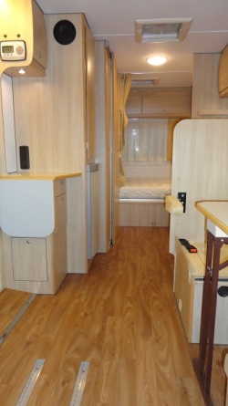 corridoio interno camper accessibile