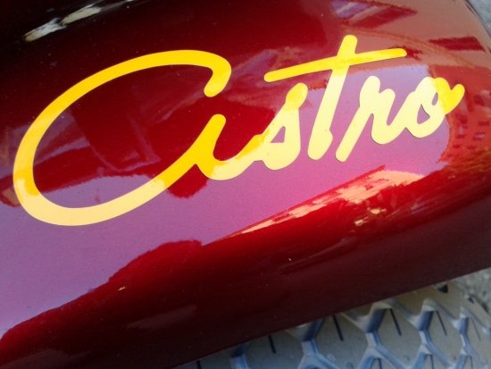 logo scooter Astro