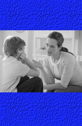 madre che parla al figlio