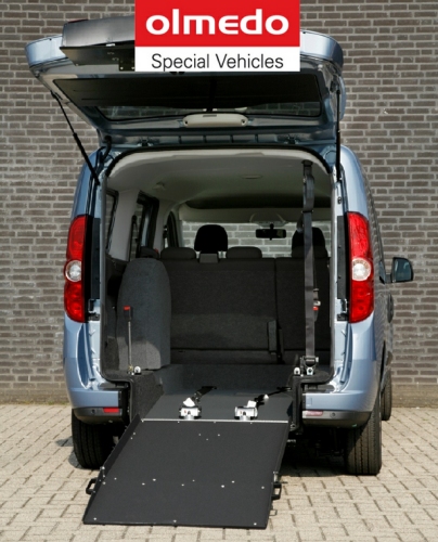 Vista posteriore doblo passo lungo allestito per trasporto disabili by olmedo