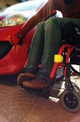 Ostacolo automobile carrozzina