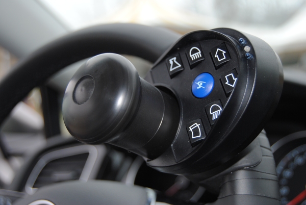 centralina di guida applicata al volante 