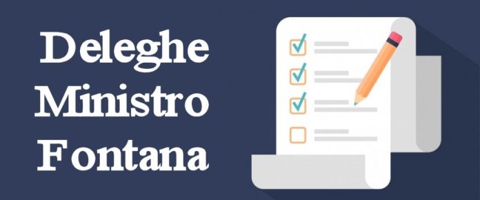 lista con dei punti segnati e la scritta di lato "Deleghe Ministro Fontana"