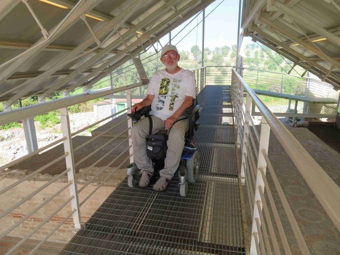 villa romana in carrozzina