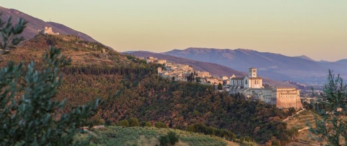panorma del bosco di san francesco ad assisi