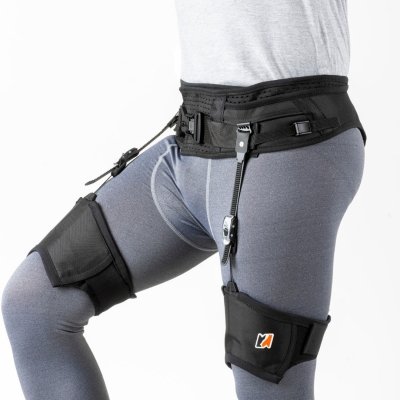 dettaglio delle cosce di una persona che indossa ExoBand 