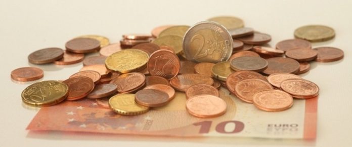 monete e banconote di euro