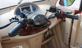 manubrio scooter cabinato