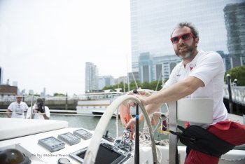 andrea stella a bordo del catamarano accessibile