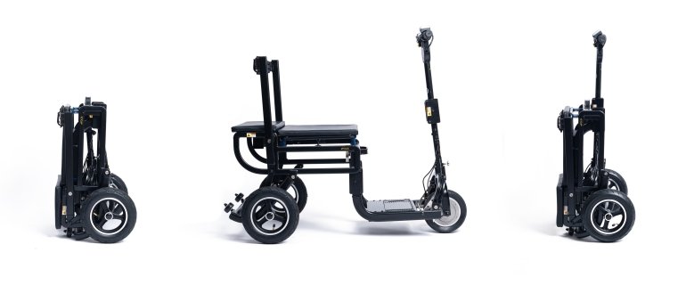 tre immagini dello scooter nelle sue fasi di chiusura