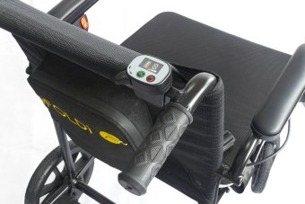 Carrozzina elettrica pieghevole compatta ed ultraleggera per viaggi e spazi stretti comandi carrozzina accompagnatore