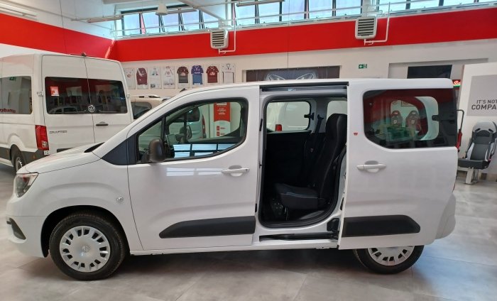 Opel Combo allestimento disabili Olmedo