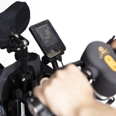 Bee Free dispositivo elettronico di guida per carrozzina (da soli o con accompagnatore) rehatronic beefree 05 1