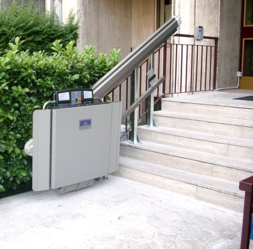 X3 montascale per scale dritte esterne