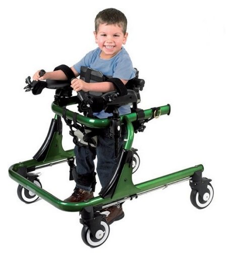 bambino usa uno stabilizzatore 