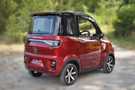 Minicar elettrica per anziani e disabili che si guida senza patente minicar disabili retro 1