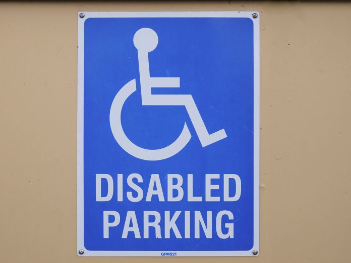 Segnale parcheggio per disabili