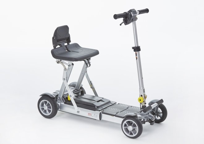 Scooter elettrici senza patente: modelli pieghevoli, da viaggio, extra comfort scooter pieghevole aereo 1