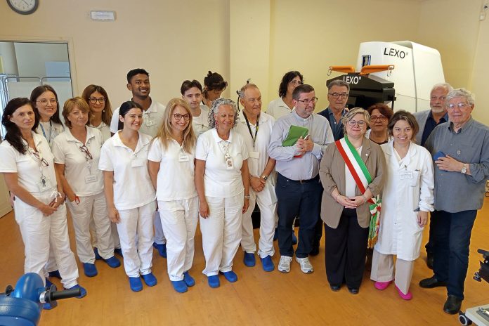 foto di gruppo dell'equipe di riabilitazione dell'istituto Agazzi