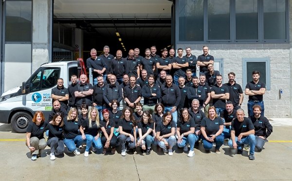 foto di gruppo del team di esperti Mobility Care