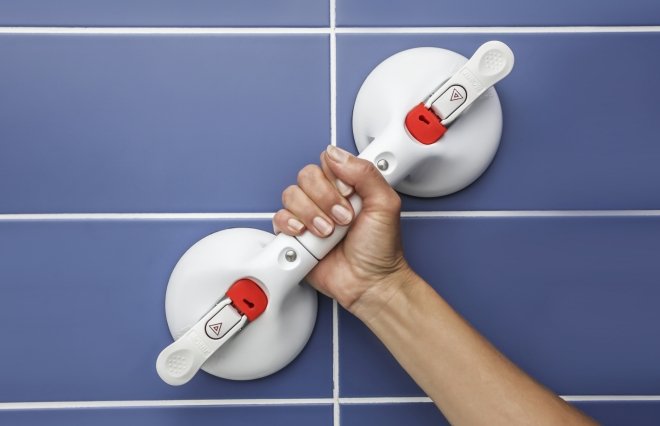 Ausili pieghevoli e da viaggio per mobilità e trasferimenti in caso di disabilità maniglione bagno a ventosa