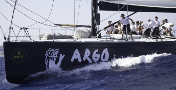 velisti in mare a bordo della barca Argo