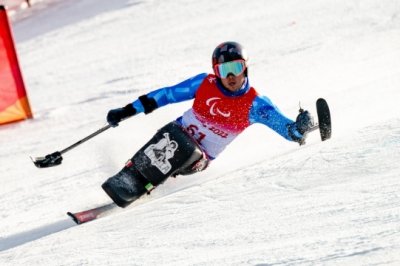 Renè De Silvestro sulla pista mentre scia