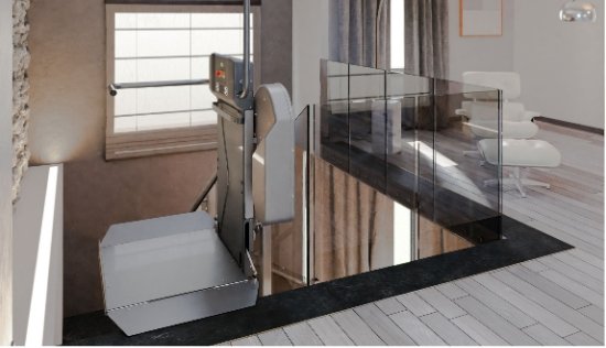 piattaforma disabili su scala interna di una casa
