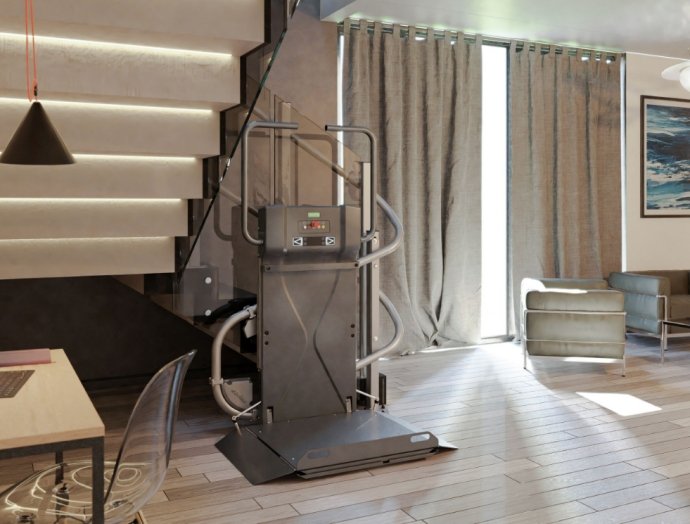 piattaforma per disabili slla scala interna di una casa