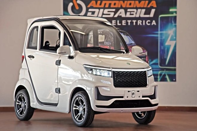 minicar elettrica per anziani e disabili